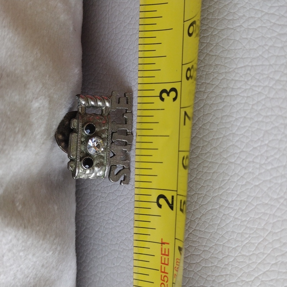 Camera Pin - Picture 9 of 13